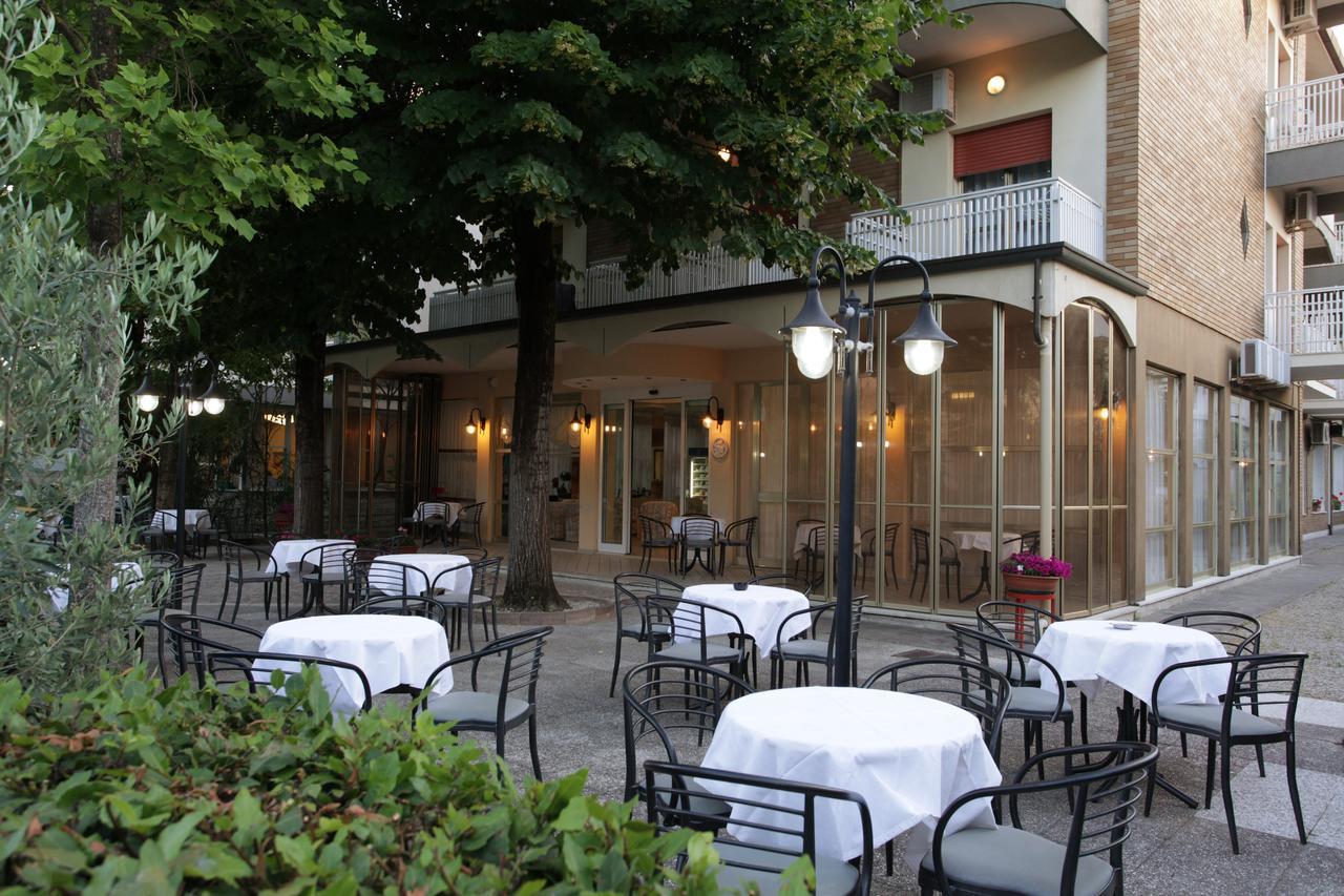 Hotel Santa Maria Cervia Exterior photo